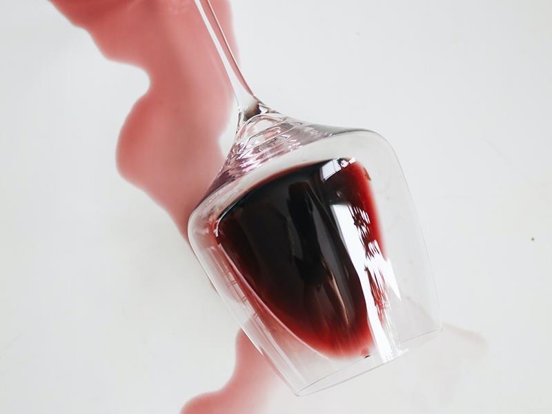 不要劇烈搖晃杯子