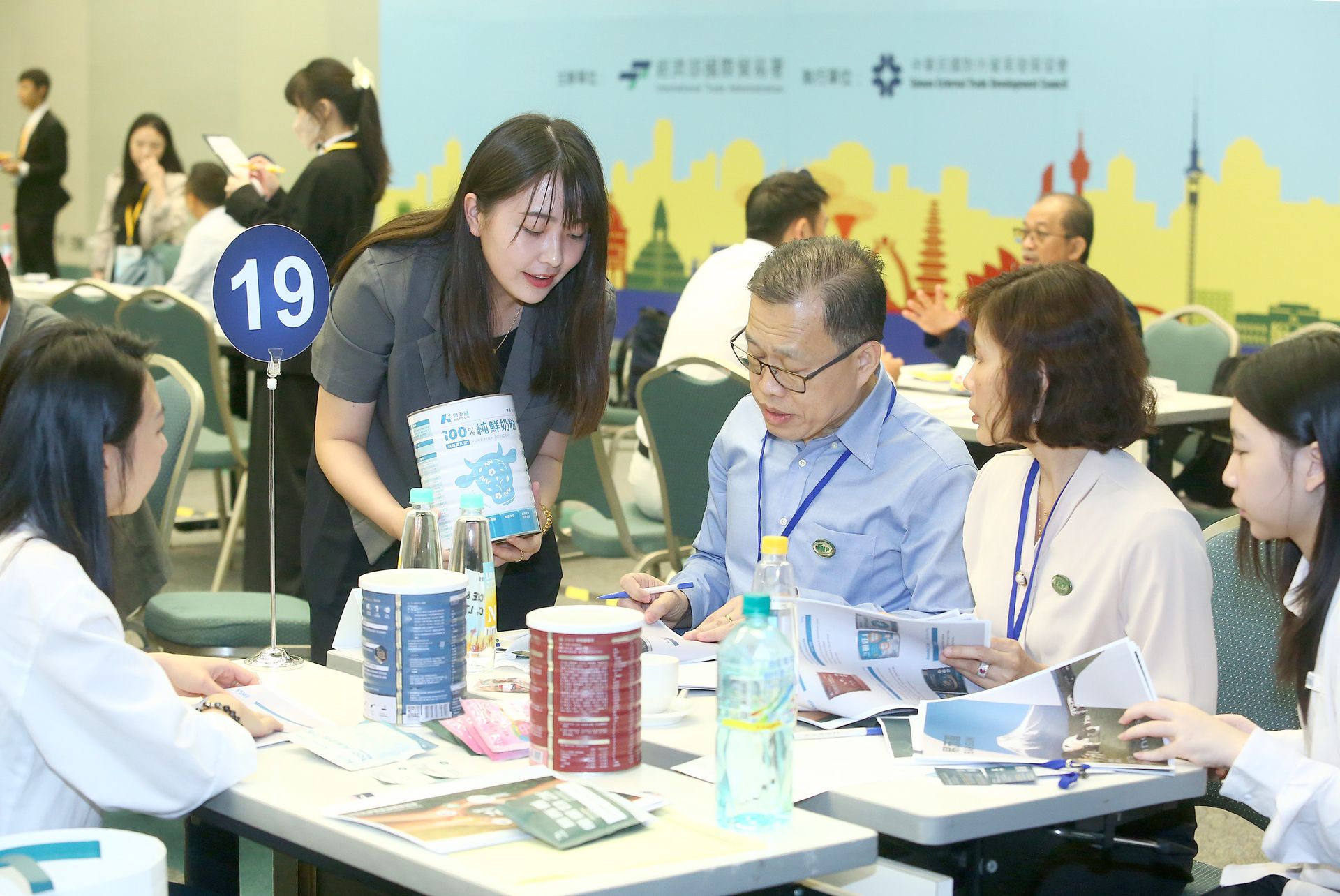 政府帶頭搶單，助攻近400家臺灣業者搶佔東協紐澳市場商機。(貿協提供)