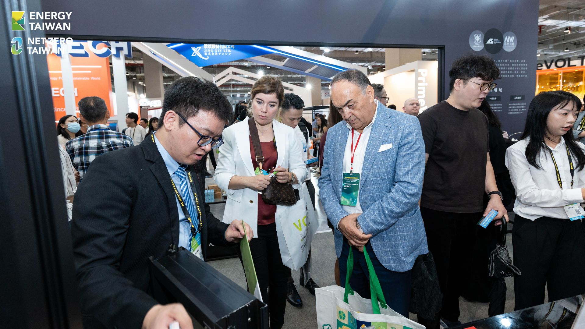 展覽聚焦再生能源供應鏈，是接軌國際市場的關鍵商貿平台，前三大海外買主國為新加坡、日本與美國。（圖為2024年展覽現場-貿協提供）